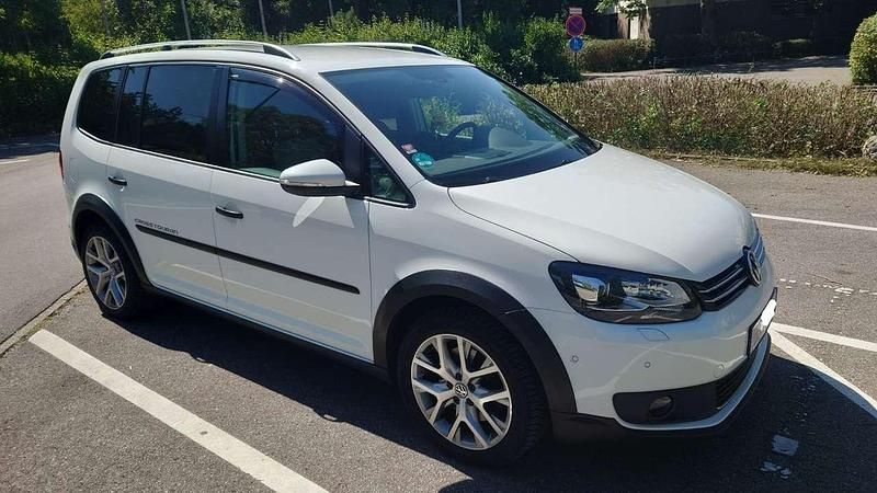 Gebraucht VW Touran Cross 177 PS (130 kW) 2015 Weiß Van / Kleinbus