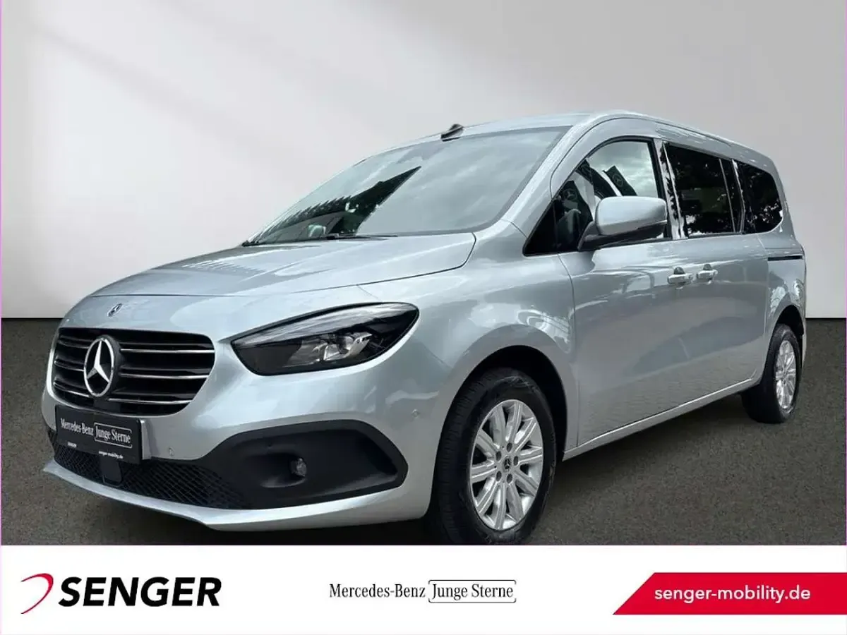 Gebraucht Mercedes T180 Progressive 131 PS (96 kW) 2025 Van / Kleinbus
