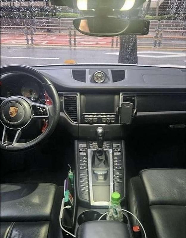 Gebraucht 2014 Porsche Macan S SUV | 29.500 € (Teuer) - Bild 1/4