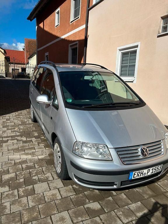 Gebraucht VW Sharan 116 PS (85 kW) 2009 Silber Van / Kleinbus