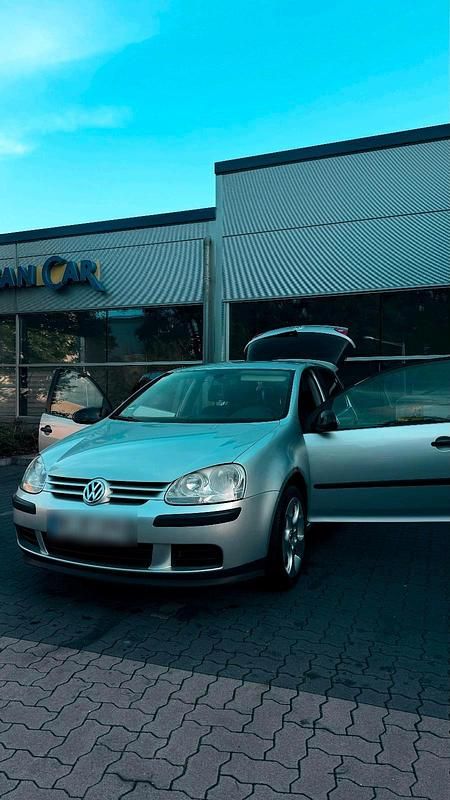 Gebraucht VW Golf V 140 PS (102 kW) 2005 Schwarz Kleinwagen