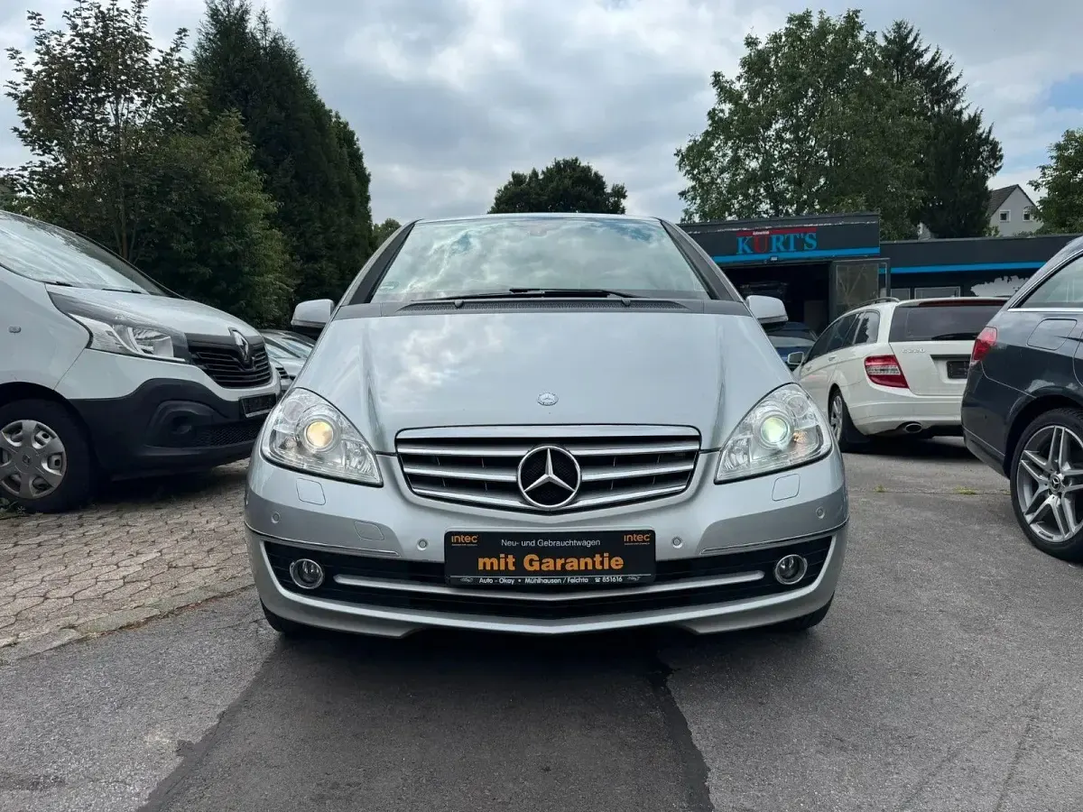 Gebraucht Mercedes A170 Elegance 116 PS (85 kW) 2009 Silber Kleinwagen