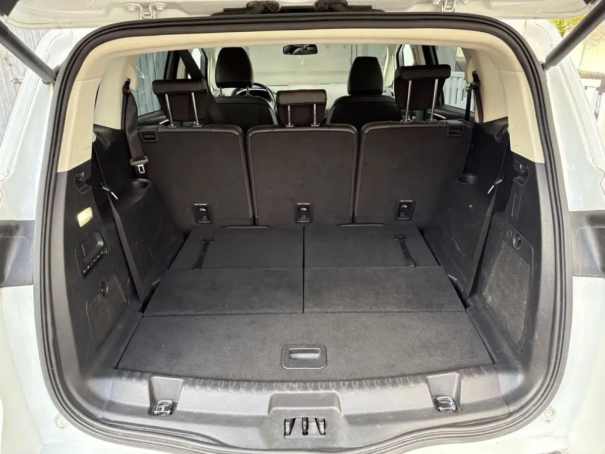 Gebraucht Ford S-MAX Titanium 190 PS (139 kW) 2018 Weiß Van / Kleinbus