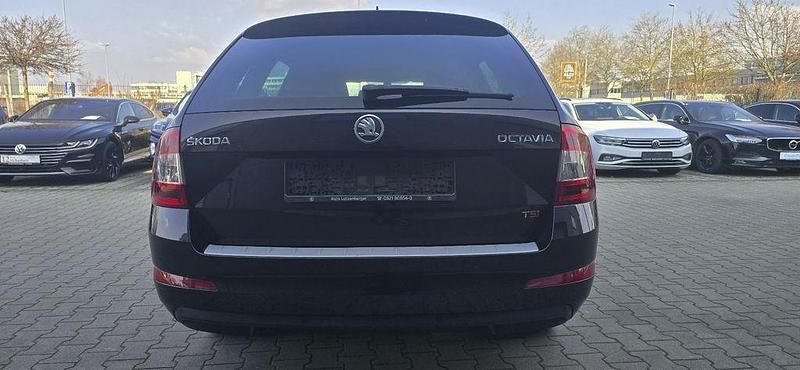 Gebraucht Skoda Octavia Elegance 179 PS (131 kW) 2013 Schwarz Kombi