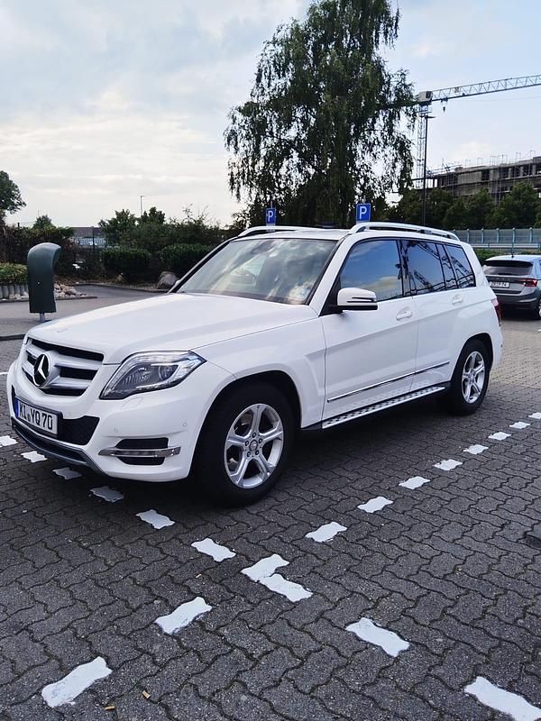 Weiß Gebraucht 2014 Mercedes GLK220 SUV | 10.300 € - Bild 1/4