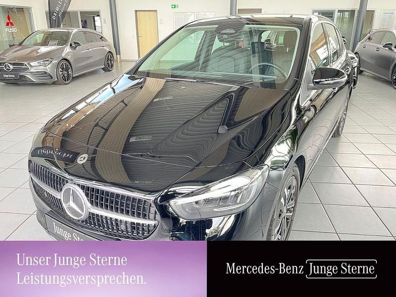 Schwarz Gebraucht 2024 Mercedes B200 Progressive Van / Kleinbus | 31.185 € (Fairer Preis) - Bild 1/3
