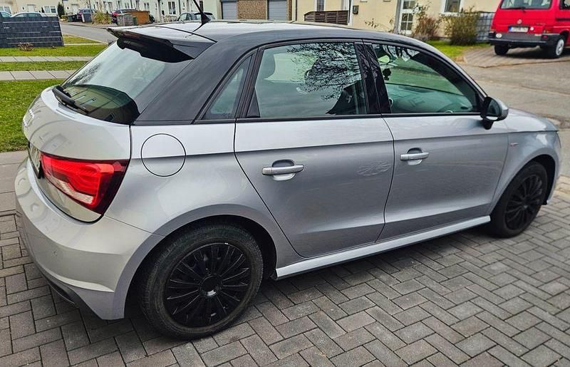Gebraucht Audi A1 Sportback S-Line 95 PS (69 kW) 2017 Grau Kleinwagen