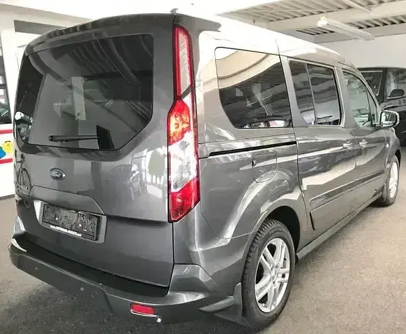 Gebraucht Ford Tourneo Titanium 140 PS (102 kW) 2022 Grau Van / Kleinbus