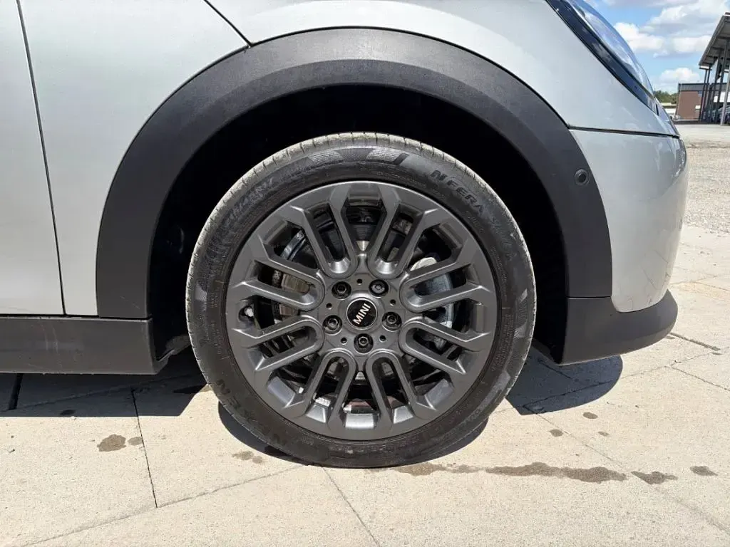 Gebraucht Mini Cooper S 204 PS (150 kW) 2025 Silber Kleinwagen