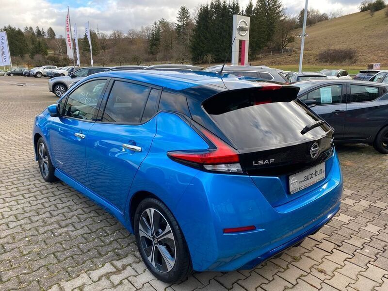 Gebraucht Nissan Leaf N-Connecta 110 kW (150 PS) 2019 Blau Kleinwagen