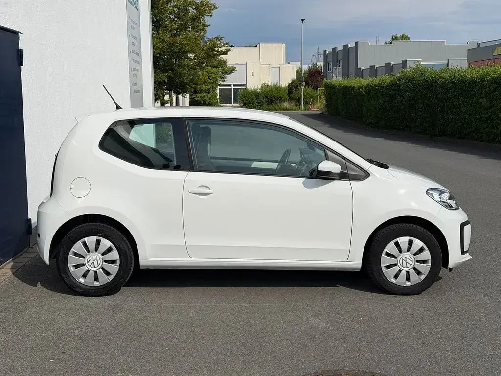Gebraucht VW up! Basis 65 PS (47 kW) 2024 Weiß Kleinwagen