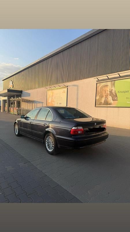 Gebraucht BMW 530 193 PS (141 kW) 2001 Blau Limousine