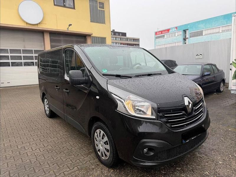 Gebraucht Renault Trafic Expression 125 PS (91 kW) 2017 Schwarz Van / Kleinbus