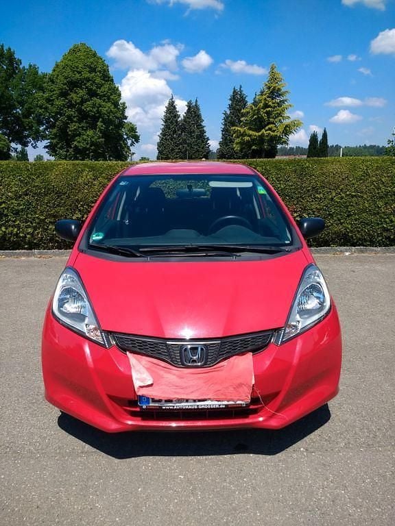 Gebraucht Honda Jazz Trend 90 PS (66 kW) 2013 Rot Kleinwagen