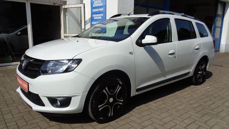 Weiß Gebraucht 2016 Dacia Logan MCV Lauréate Limousine | 7.650 € (Fairer Preis) - Bild 1/4