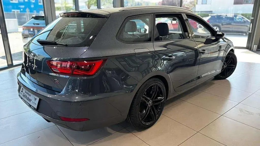 Occasion Seat Leon ST FR 150 ch (110 kW) 2018 Gris Break