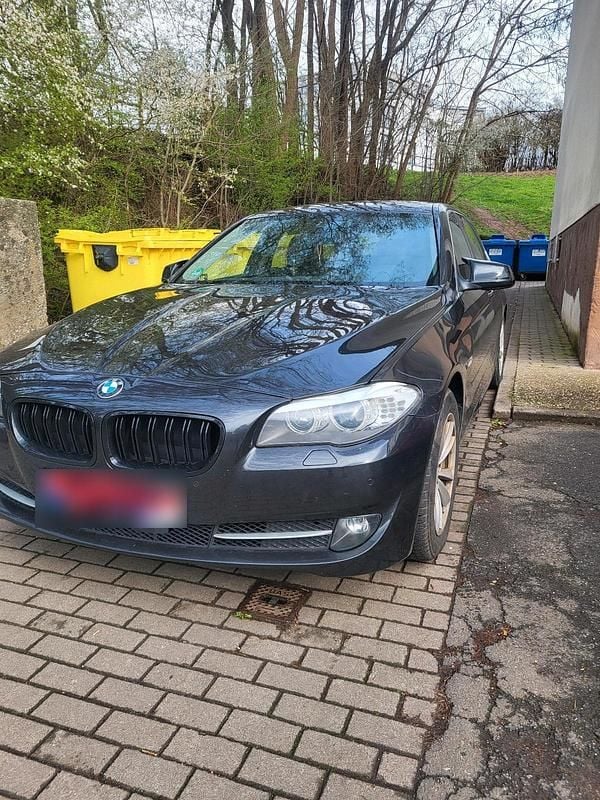 Gebraucht BMW 520 184 PS (135 kW) 2012 Grau Kombi