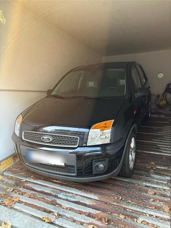 Schwarz Gebraucht 2008 Ford Fusion Kleinwagen | 2.700 € (Etwas zu teuer) - Bild 1/4