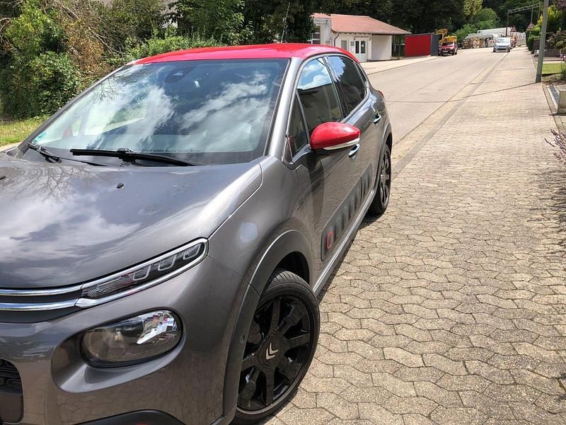 Grau Gebraucht 2019 Citroën C3 Kleinwagen | 13.500 € (Fairer Preis) - Bild 1/4