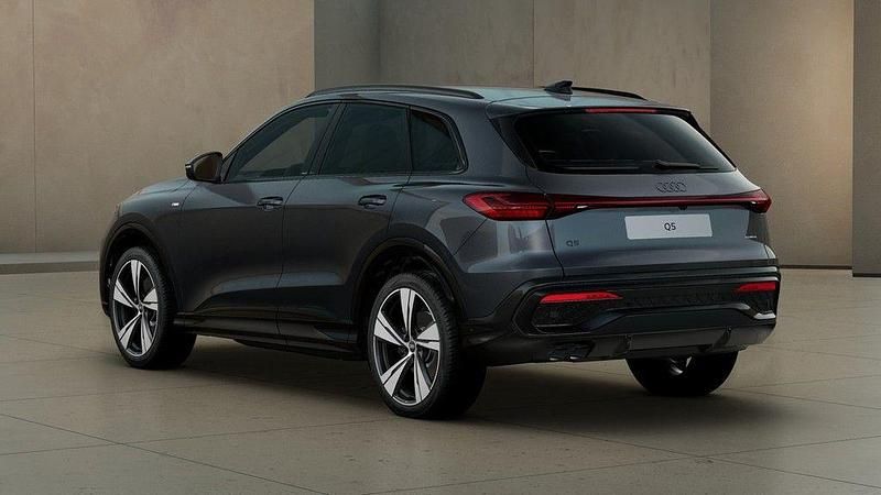 Gebraucht Audi Q5 Ambiente 204 PS (150 kW) 2025 Tamboragrau metallic SUV