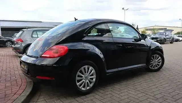 Gebraucht VW Beetle S 105 PS (77 kW) 2014 Schwarz Kleinwagen