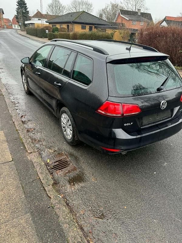 Gebraucht VW Golf VII Trendline 105 PS (77 kW) 2013 Schwarz Kombi