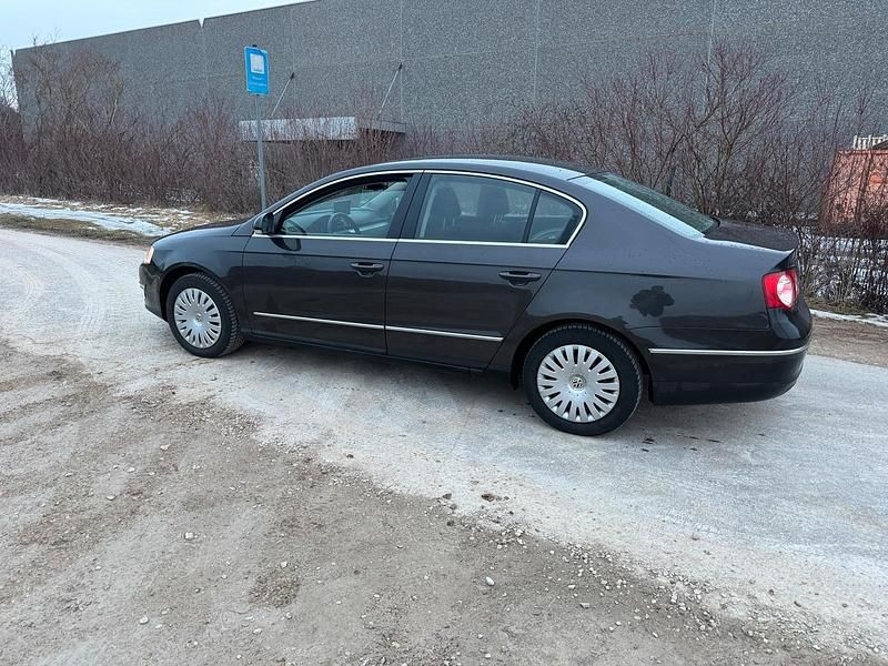 Gebraucht VW Passat 150 PS (110 kW) 2007 Schwarz Limousine