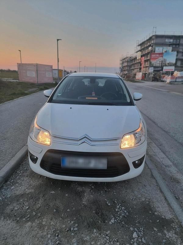 Gebraucht Citroën C4 120 PS (88 kW) 2010 Weiß Limousine