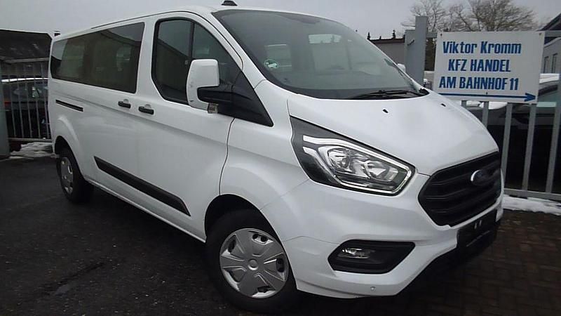 Gebraucht Ford Transit Trend 131 PS (96 kW) 2022 Weiß Kombi