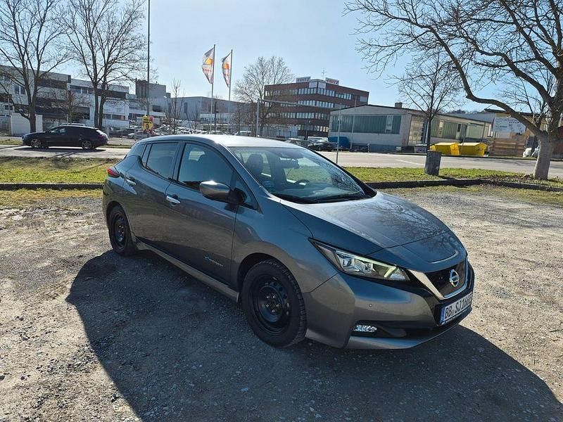 Gebraucht Nissan Leaf N-Connecta 110 kW (150 PS) 2019 Grau Kleinwagen