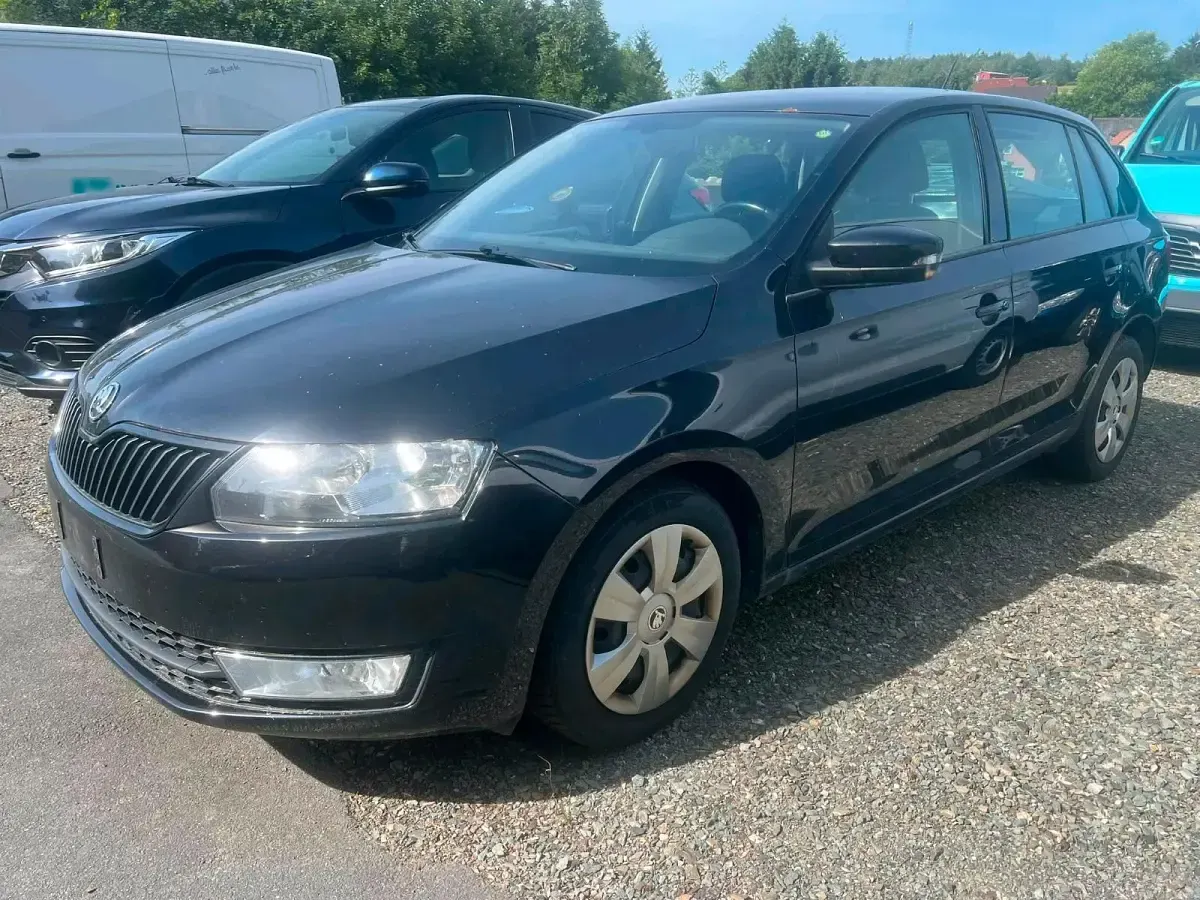 Gebraucht Skoda Rapid 90 PS (66 kW) 2015 Schwarz Kleinwagen