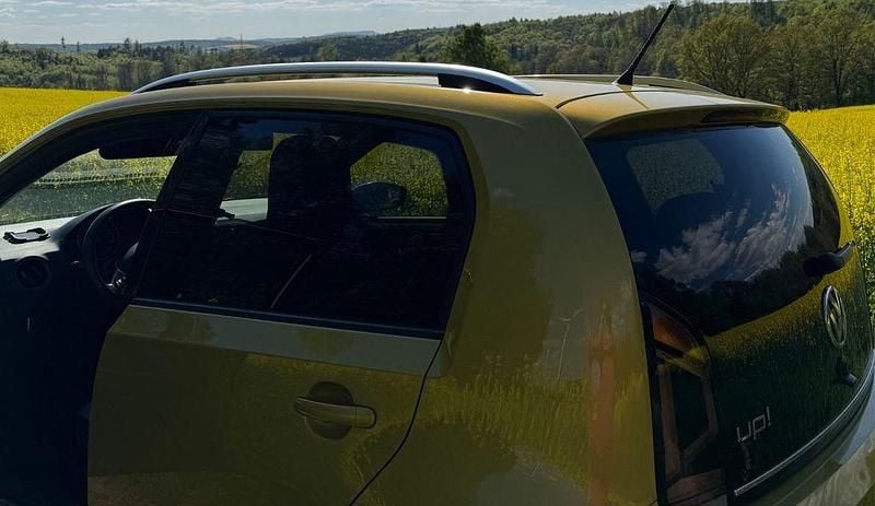 Gebraucht VW cross up! 75 PS (55 kW) 2018 Gold Kleinwagen