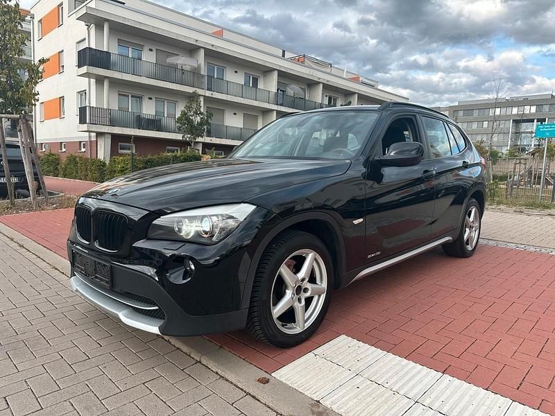 Schwarz Gebraucht 2012 BMW X1 SUV | 4.200 € (Superpreis) - Bild 1/4