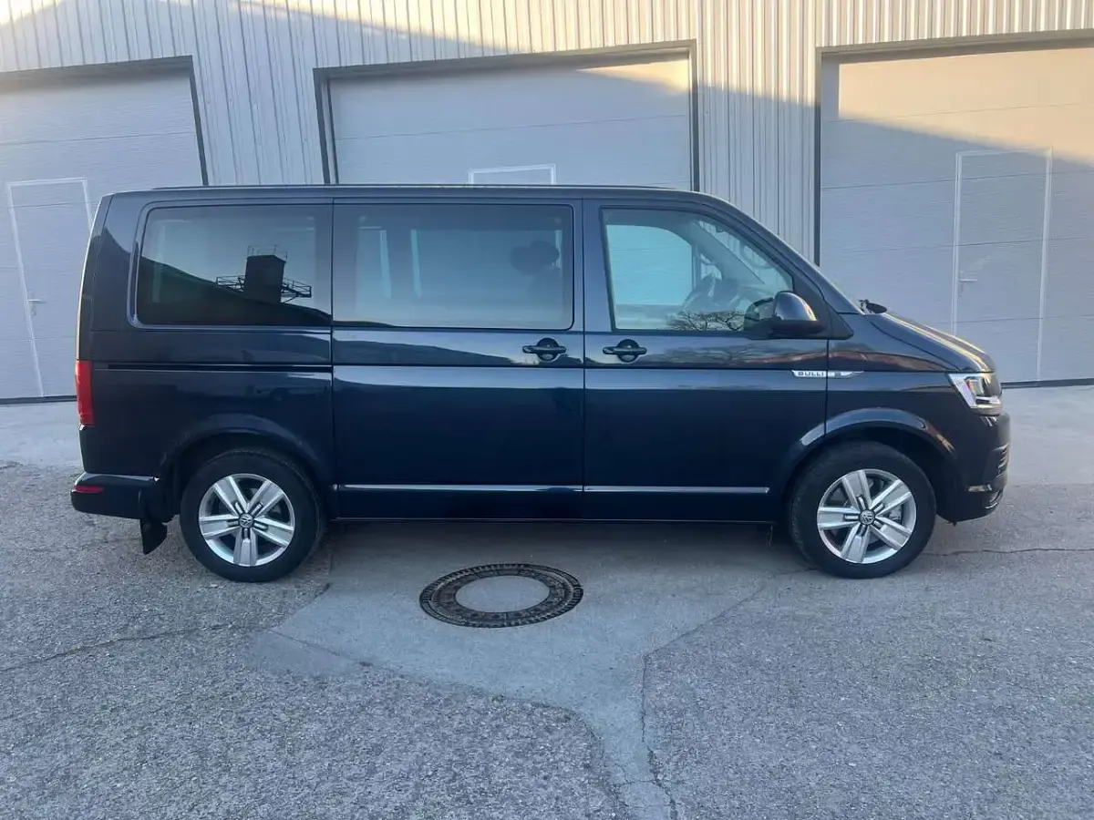 Gebraucht VW Multivan 204 PS (150 kW) 2016 Blau Van / Kleinbus