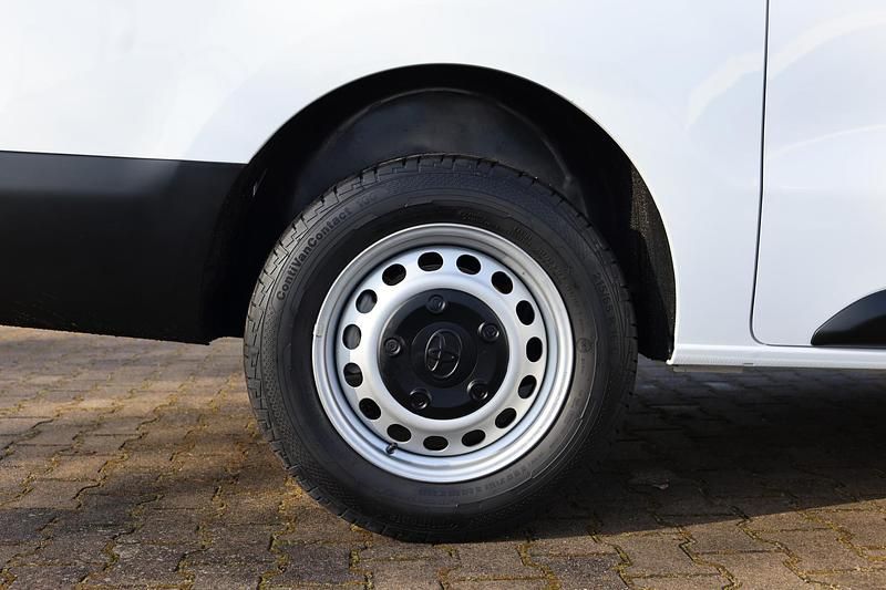 Gebraucht Toyota Proace 144 PS (105 kW) 2023 Van / Kleinbus