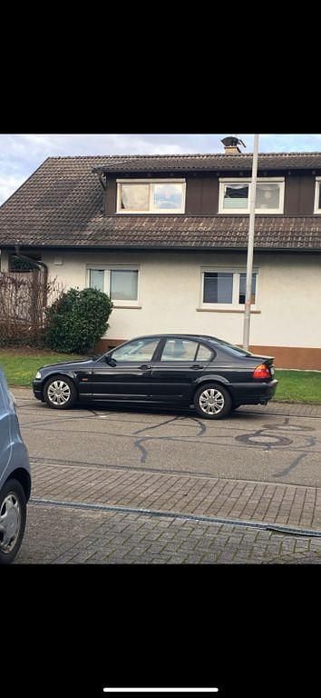 Schwarz Gebraucht 2000 BMW 318 Performance Limousine | 1.990 € (Fairer Preis) - Bild 1/4