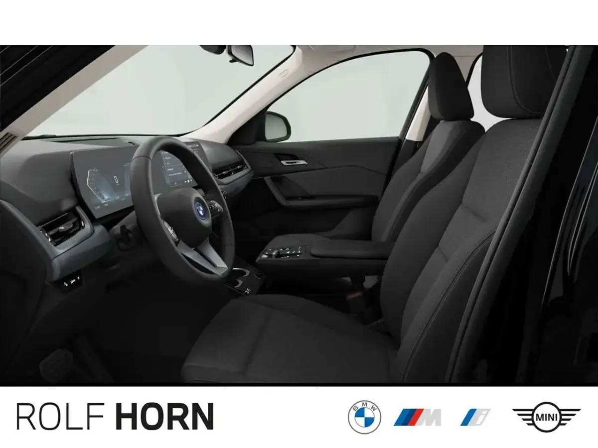 Gebraucht BMW iX1 150 kW (204 PS) 2024 Schwarz uni SUV