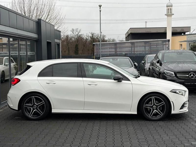 Gebraucht Mercedes A200 AMG 163 PS (119 kW) 2020 Weiß Limousine