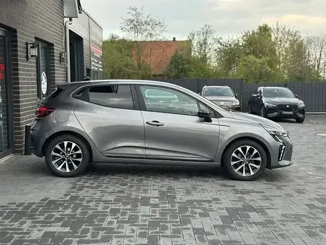 Gebraucht Mitsubishi Colt Plus 103 PS (75 kW) 2024 Grau Kleinwagen