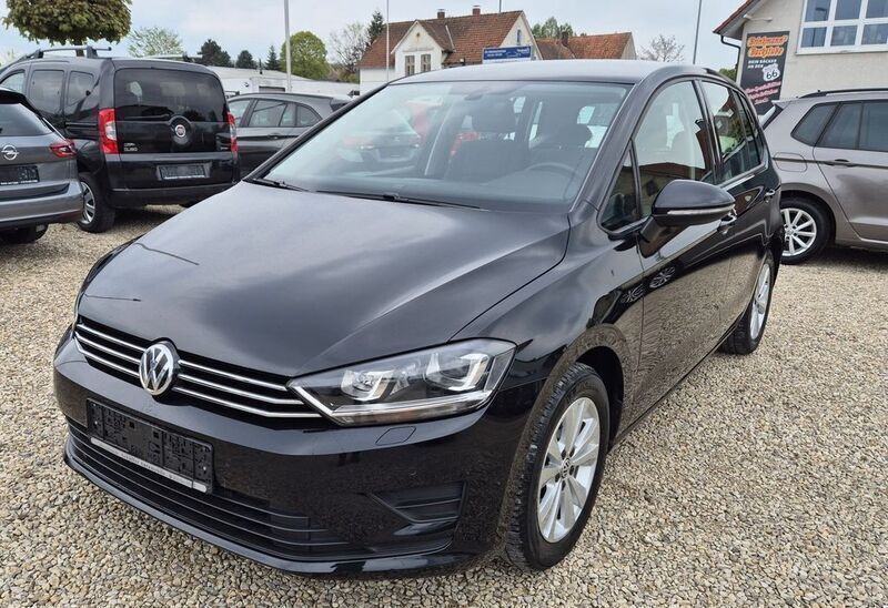 Schwarz Gebraucht 2017 VW Golf Sportsvan Comfortline Van / Kleinbus | 13.990 € (Fairer Preis) - Bild 1/4