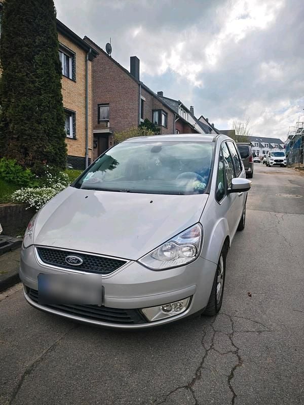 Gebraucht Ford Galaxy 140 PS (102 kW) 2006 Silber Van / Kleinbus