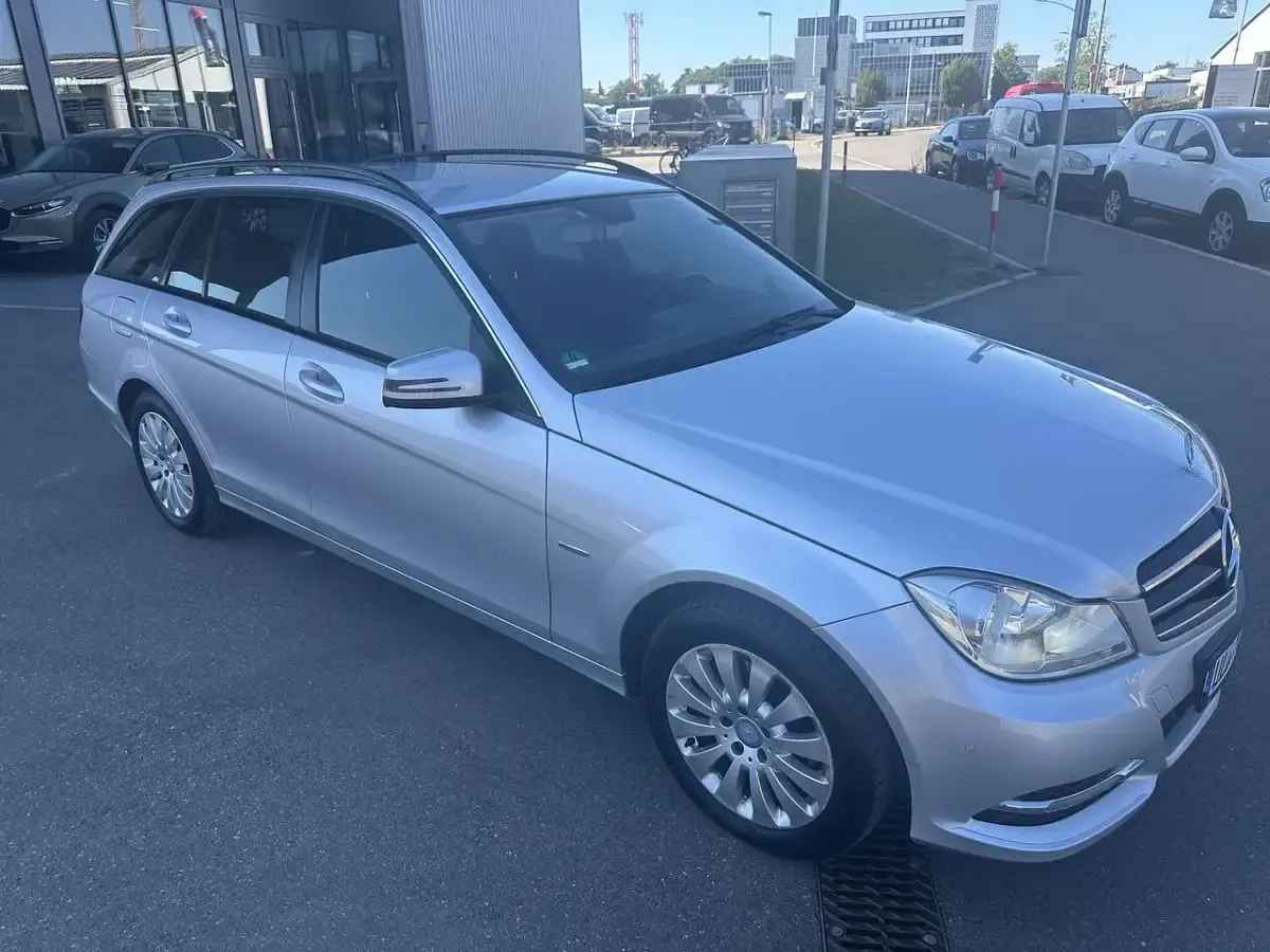 Gebraucht Mercedes C180 120 PS (88 kW) 2012 Grau Kombi