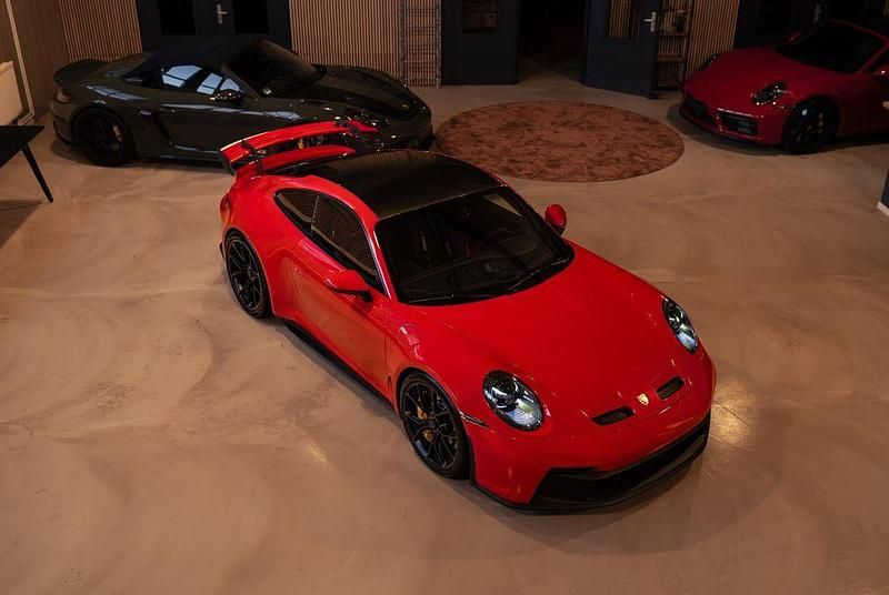 Rot Gebraucht 2022 Porsche 992 | 199.900 € - Bild 1/4