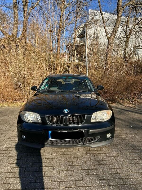 Schwarz Gebraucht 2005 BMW 118 Kleinwagen | 2.500 € (Guter Preis) - Bild 1/4