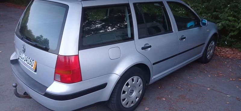 Silber Gebraucht 1999 VW Golf IV Comfortline Kombi | 1.000 € (Guter Preis) - Bild 1/1