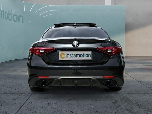 Gebraucht Alfa Romeo Giulia Veloce 209 PS (153 kW) 2020 Schwarz Limousine