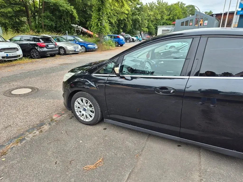 Gebraucht Ford C-MAX Titanium 116 PS (85 kW) 2012 Schwarz Van / Kleinbus