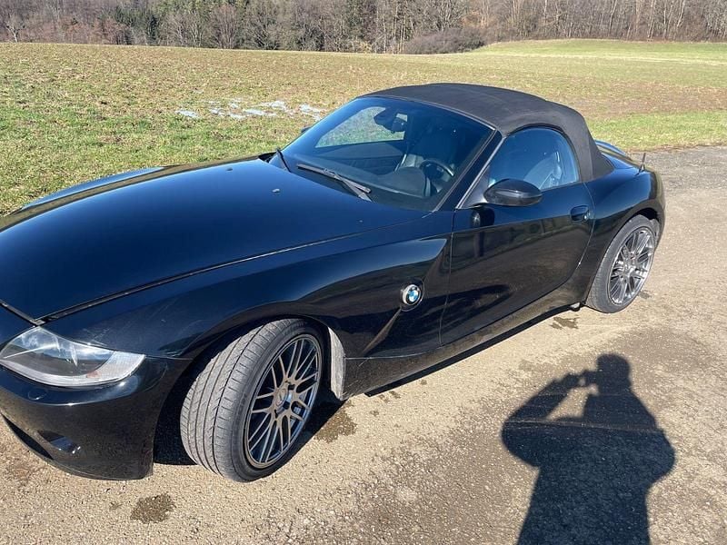 Second-hand BMW Z4 Performance 192 CP (141 kW) 2004 Negru Cabrio
