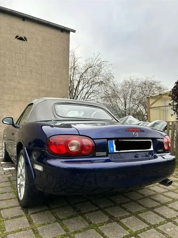 Gebraucht Mazda MX5 Edition 145 PS (106 kW) 2003 Blau Cabrio