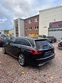 Gebraucht Mercedes C300 245 PS (180 kW) 2020 Schwarz Limousine